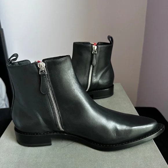 Alexander McQueen Braided Chain Leather Ankle Boots - Picture 5 of 14